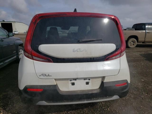 KNDJ33AU5N7175860 - 2022 KIA SOUL EX WHITE photo 6