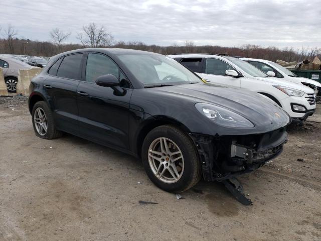 WP1AA2A52KLB07560 - 2019 PORSCHE MACAN BLACK photo 4