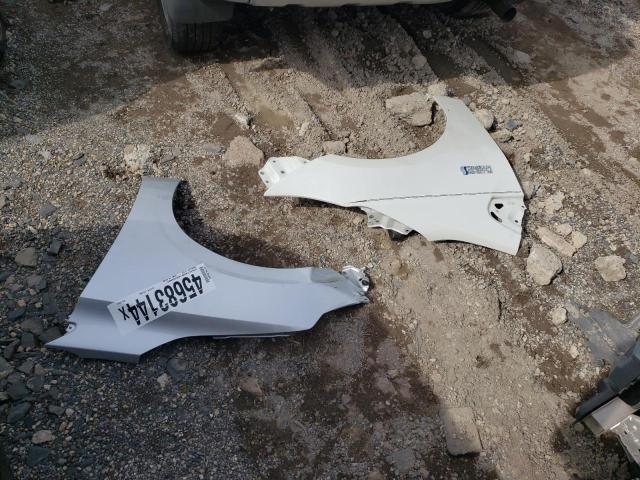 JTDKARFP1H3058157 - 2017 TOYOTA PRIUS PRIM თეთრი ფოტო 12