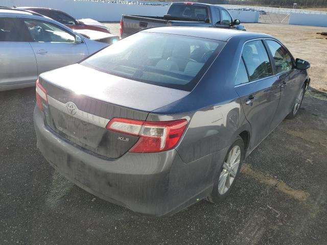 4T4BF1FK1CR211793 - 2012 TOYOTA CAMRY BASE GRAY photo 3