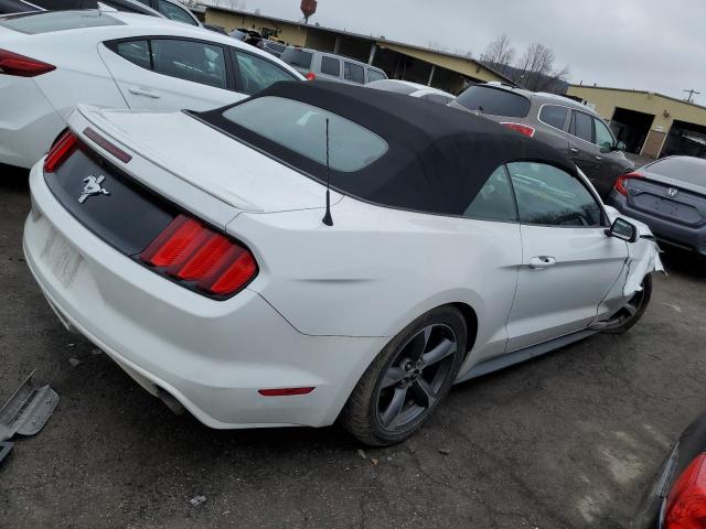 1FATP8EM4F5377662 - 2015 FORD MUSTANG WHITE photo 3