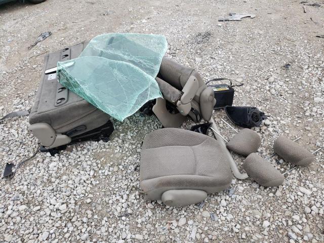 1C4GP45R15B415834 - 2005 CHRYSLER TOWN & COU ბეჟი ფოტო 13