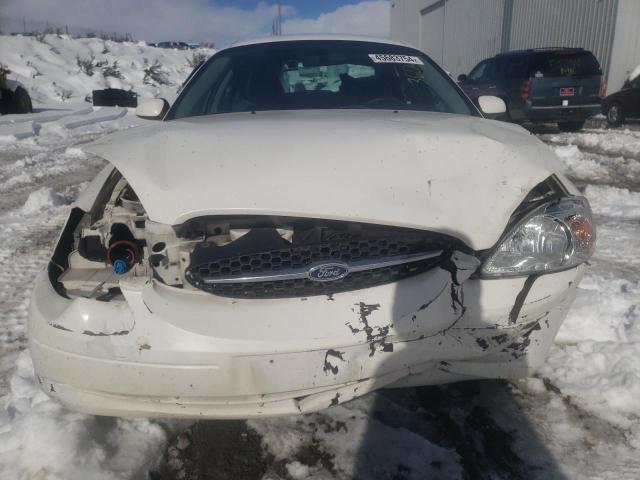 1FAFP53UX4A102302 - 2004 FORD TAURUS SE WHITE photo 5