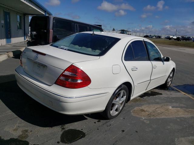 WDBUF56JX6A943429 - 2006 MERCEDES-BENZ E 350 WHITE photo 3