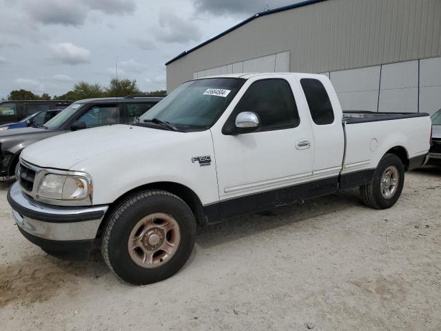 1FTZX17W2WNC13465 - 1998 FORD F150 WHITE photo 1