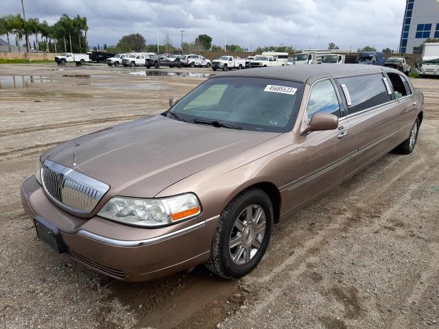 2L1FL8JW9BX752946 - 2011 LINCOLN TOWN CAR EXECUTIVE BROWN photo 1