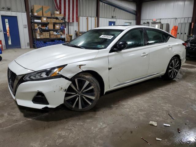 1N4BL4CV7KC208429 - 2019 NISSAN ALTIMA SR WHITE photo 1