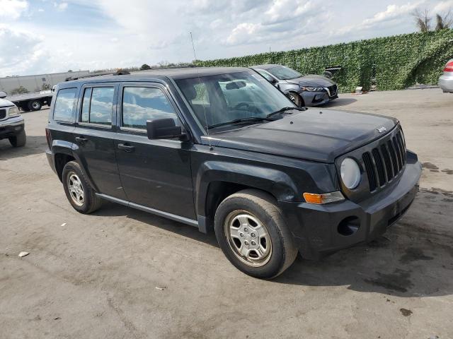 1J4NF2GB1AD657854 - 2010 JEEP PATRIOT SPORT BLACK photo 4