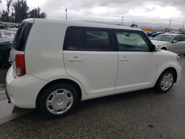 JTLZE4FE1DJ047979 - 2013 TOYOTA SCION XB WHITE photo 3