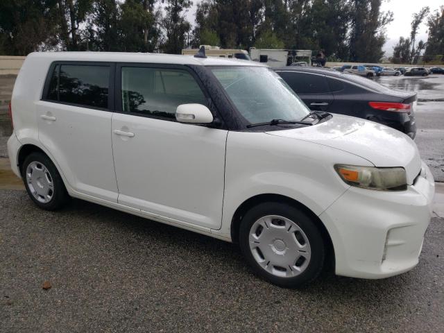 JTLZE4FE1DJ047979 - 2013 TOYOTA SCION XB WHITE photo 4