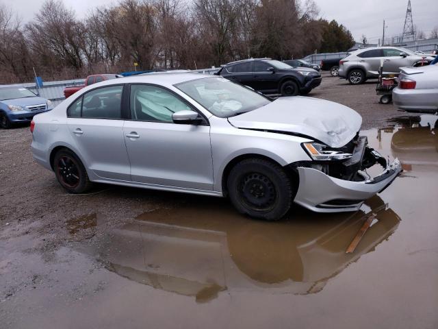 3VW1K7AJ1FM220717 - 2015 VOLKSWAGEN JETTA BASE 银色 照片 4