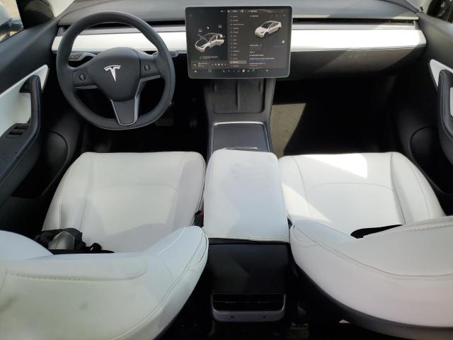 7SAYGDEE2NF313685 - 2022 TESLA MODEL Y WHITE photo 8