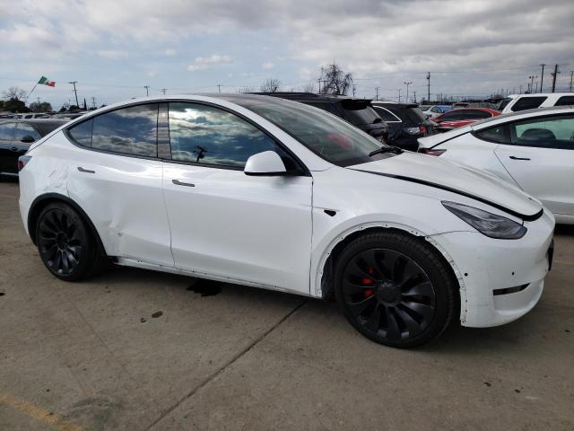 5YJYGDEF9MF250220 - 2021 TESLA MODEL Y WHITE photo 4