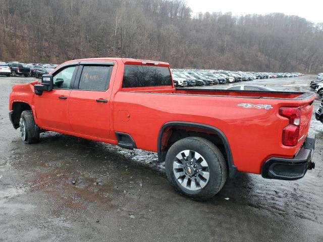 1GC4YME78NF268872 - 2022 CHEVROLET SILVERADO K2500 CUSTOM RED photo 2