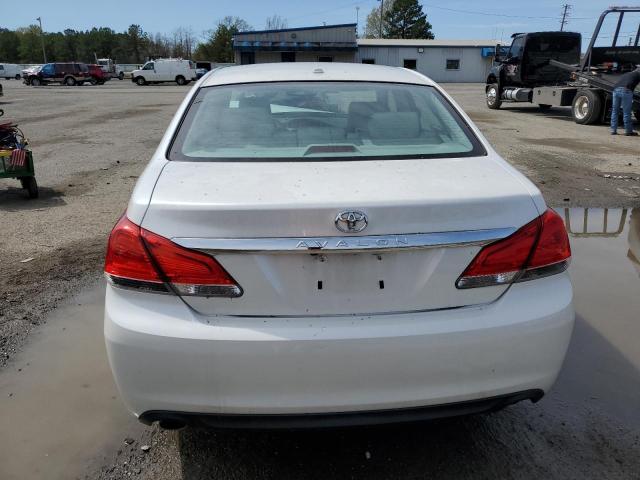 4T1BK3DB0BU437486 - 2011 TOYOTA AVALON BASE 白色 照片 6