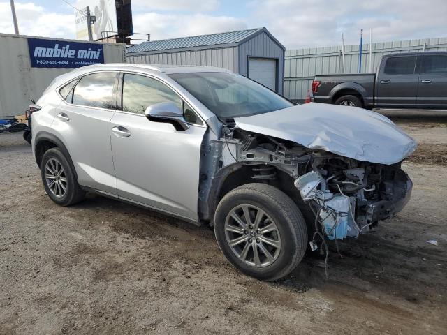 JTJBARBZ6K2205848 - 2019 LEXUS NX 300 BASE 银色 照片 4