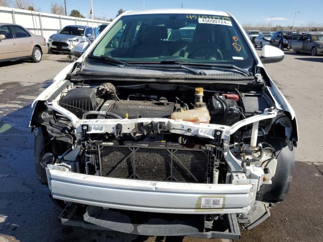 1G1JA6SH3G4146119 - 2016 CHEVROLET SONIC LS 白色 照片 5