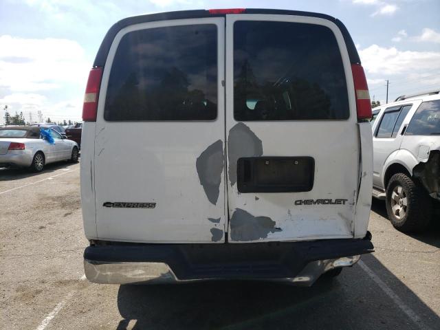 1GCFG29TX51136376 - 2005 CHEVROLET EXPRESS G2 WHITE photo 6