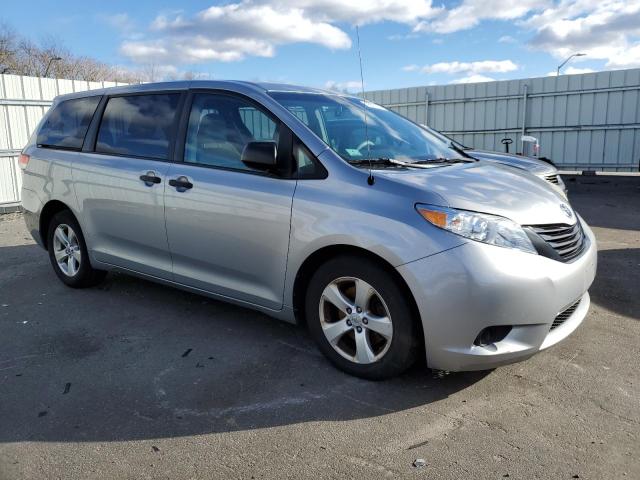 5TDZK3DC2CS210124 - 2012 TOYOTA SIENNA SILVER photo 4