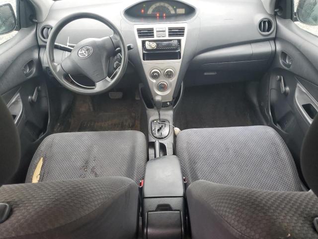 JTDBT923171112192 - 2007 TOYOTA YARIS SILVER photo 8