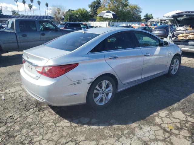 5NPEC4AC1BH271135 - 2011 HYUNDAI SONATA SE SILVER photo 3