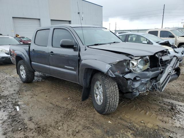 3TMLU42N79M027854 - 2009 TOYOTA TACOMA DOUBLE CAB GRAY photo 4