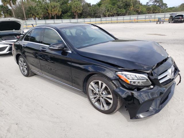 55SWF8DB1KU305674 - 2019 MERCEDES-BENZ C 300 BLACK photo 4