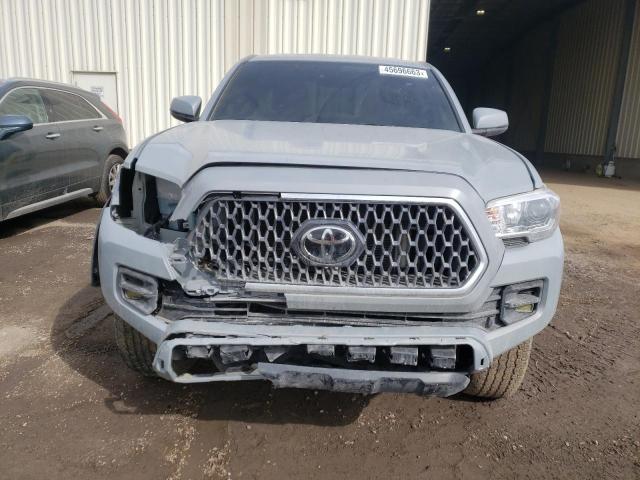 5TFSZ5ANXJX132245 - 2018 TOYOTA TACOMA ACCESS CAB Сұр фото 5