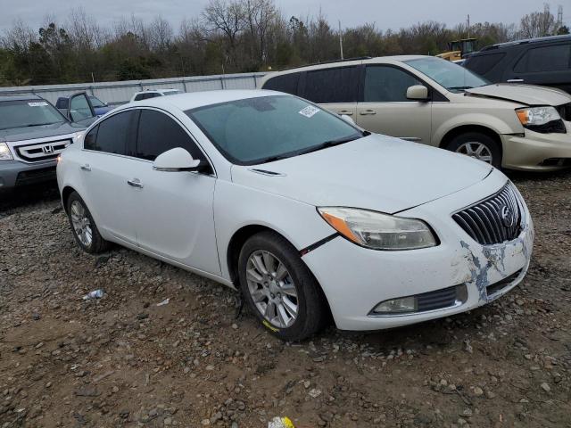 2G4GS5ER7D9138607 - 2013 BUICK REGAL PREMIUM WHITE photo 4