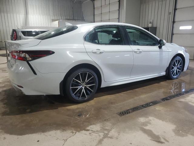 4T1T11AK2RU243763 - 2024 TOYOTA CAMRY SE NIGHT SHADE WHITE photo 3