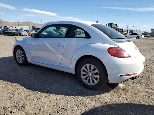 3VWFD7AT2KM709249 - 2019 VOLKSWAGEN BEETLE S WHITE photo 2