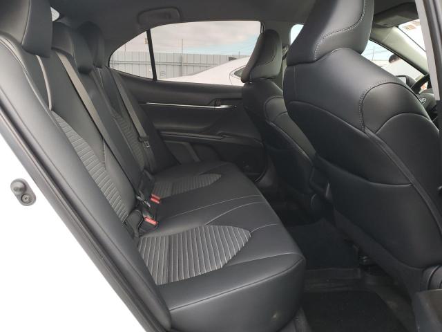 4T1G11AK0PU732564 - 2023 TOYOTA CAMRY SE NIGHT SHADE WHITE photo 10