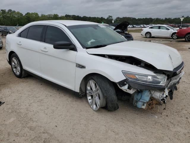 1FAHP2D8XHG112713 - 2017 FORD TAURUS SE WHITE photo 4