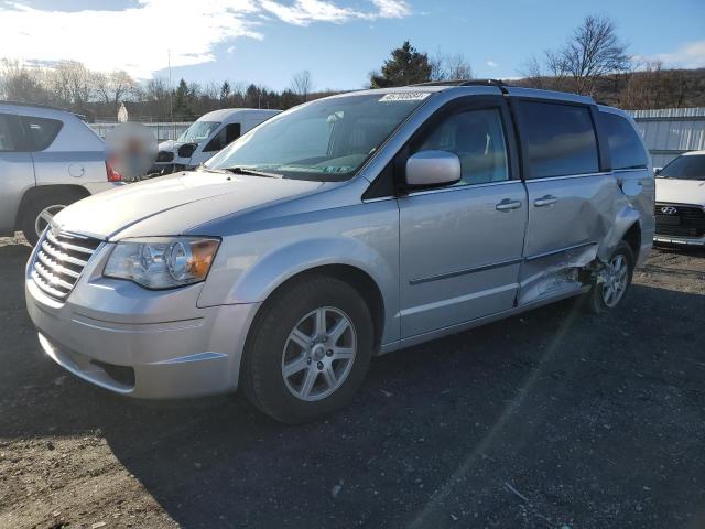 2010 CHRYSLER TOWN & COU TOURING, 