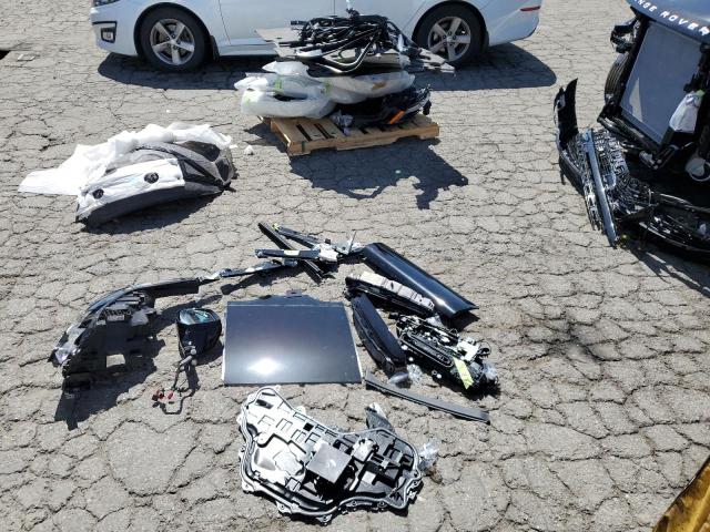 SALKP9F40PA025481 - 2023 LAND ROVER RANGE ROVE SE BLACK photo 12