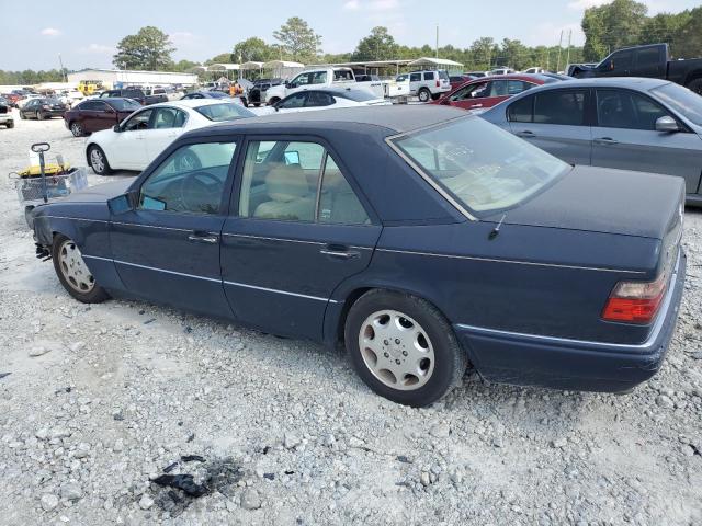 WDBEA32EXSC177314 - 1995 MERCEDES-BENZ E 320 BASE BLUE photo 2