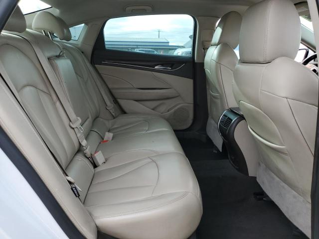 1G4ZN5SS0HU171125 - 2017 BUICK LACROSSE PREFERRED WHITE photo 10