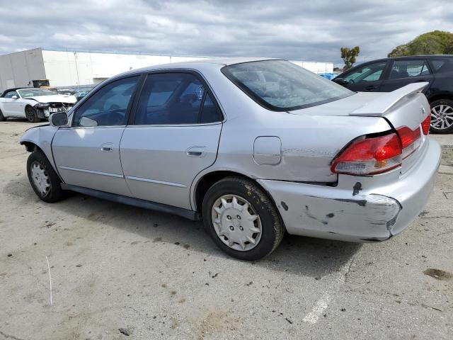 1HGCG66531A078932 - 2001 HONDA ACCORD LX SILVER photo 2