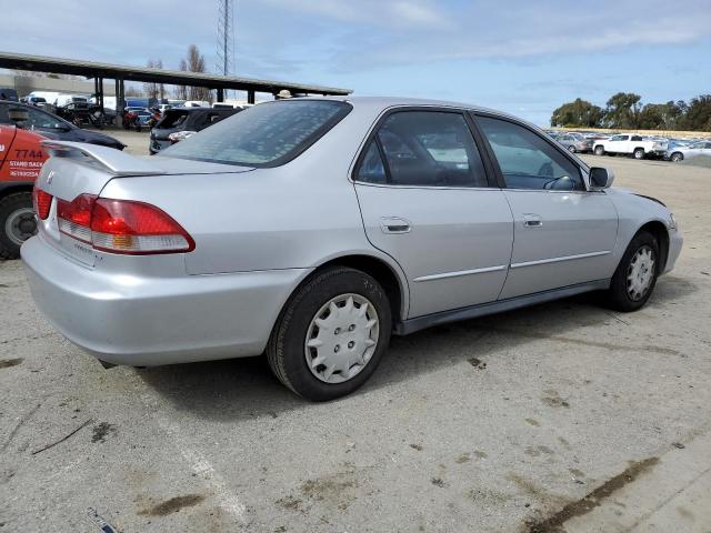 1HGCG66531A078932 - 2001 HONDA ACCORD LX SILVER photo 3