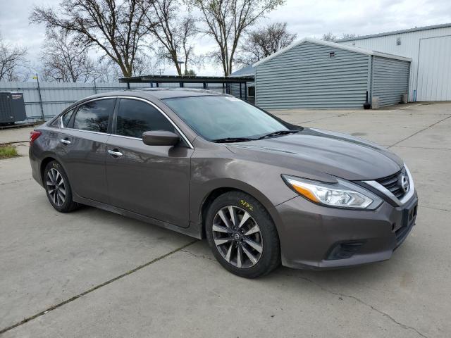 1N4AL3AP6HC172283 - 2017 NISSAN ALTIMA 2.5 BROWN photo 4