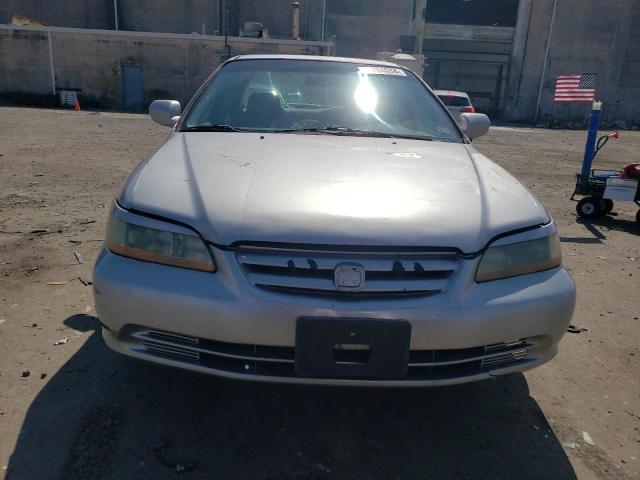 1HGCG56772A056428 - 2002 HONDA ACCORD SE SILVER photo 5