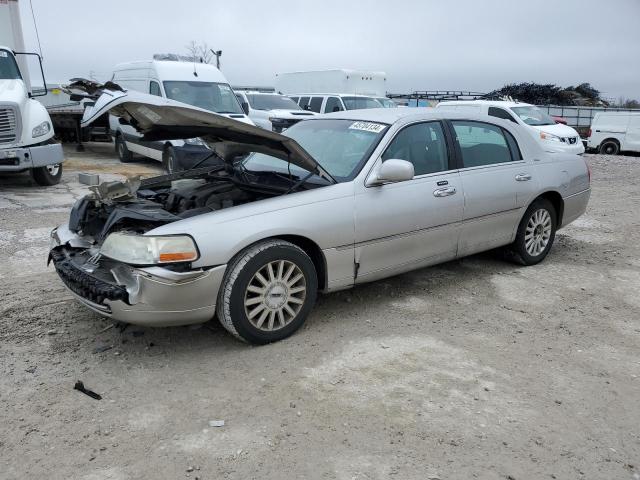 2004 LINCOLN TOWN CAR ULTIMATE, 