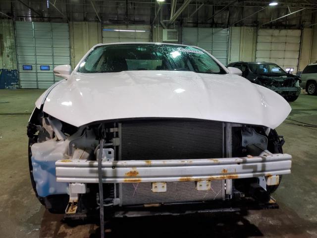 1FA6P0H72E5375198 - 2014 FORD FUSION SE WHITE photo 5