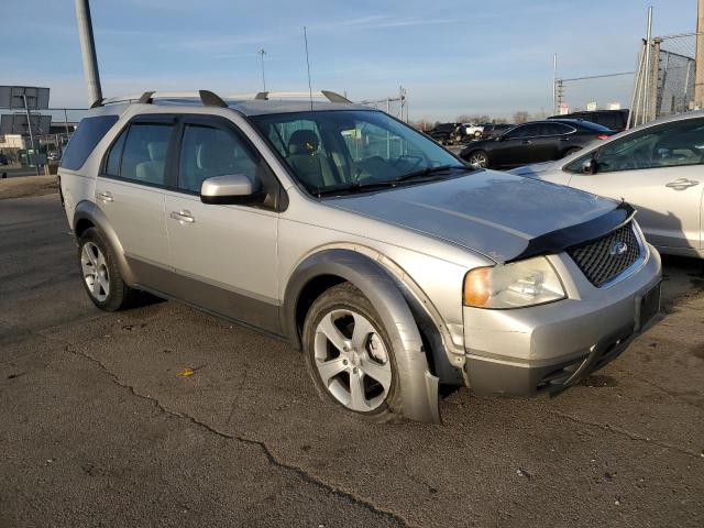 1FMDK02197GA15434 - 2007 FORD FREESTYLE SEL SILVER photo 4