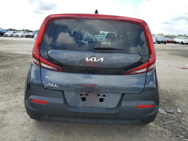 KNDJ23AU1N7803030 - 2022 KIA SOUL LX GRAY photo 6