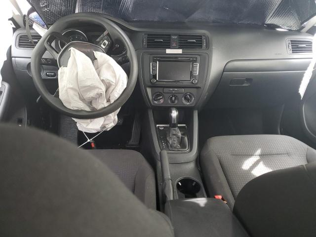 3VW2K7AJ9FM277297 - 2015 VOLKSWAGEN JETTA BASE فضي صورة 8