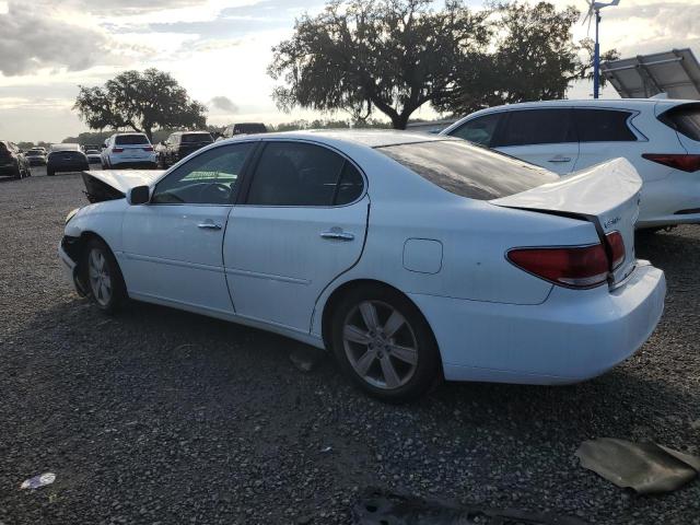 JTHBA30G865175076 - 2006 LEXUS ES 330 WHITE photo 2