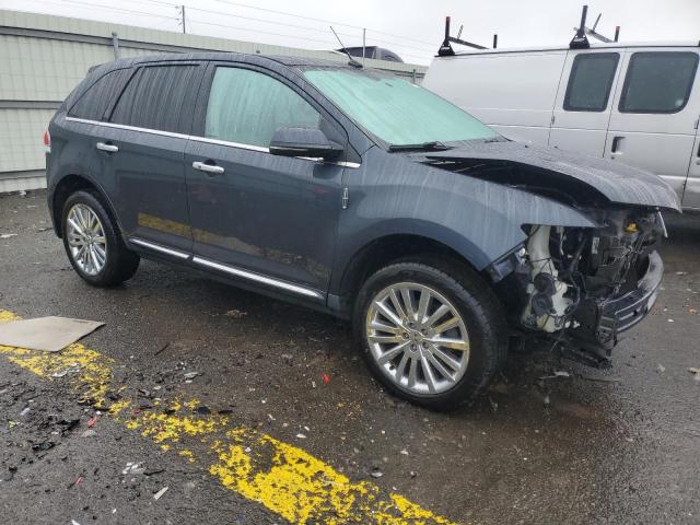 2LMDJ8JK3DBL34685 - 2013 LINCOLN MKX BLUE photo 4