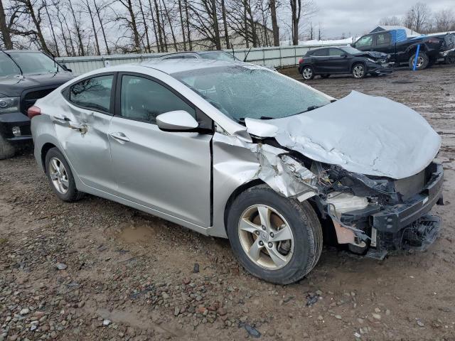 5NPDH4AEXFH590506 - 2015 HYUNDAI ELANTRA SE SILVER photo 4