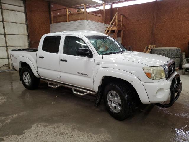 5TEJU62N48Z562872 - 2008 TOYOTA TACOMA DOUBLE CAB PRERUNNER WHITE photo 4